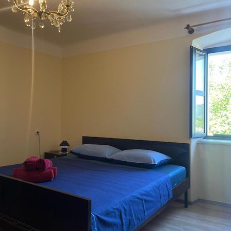 Crveni Apartman Cres Exteriér fotografie