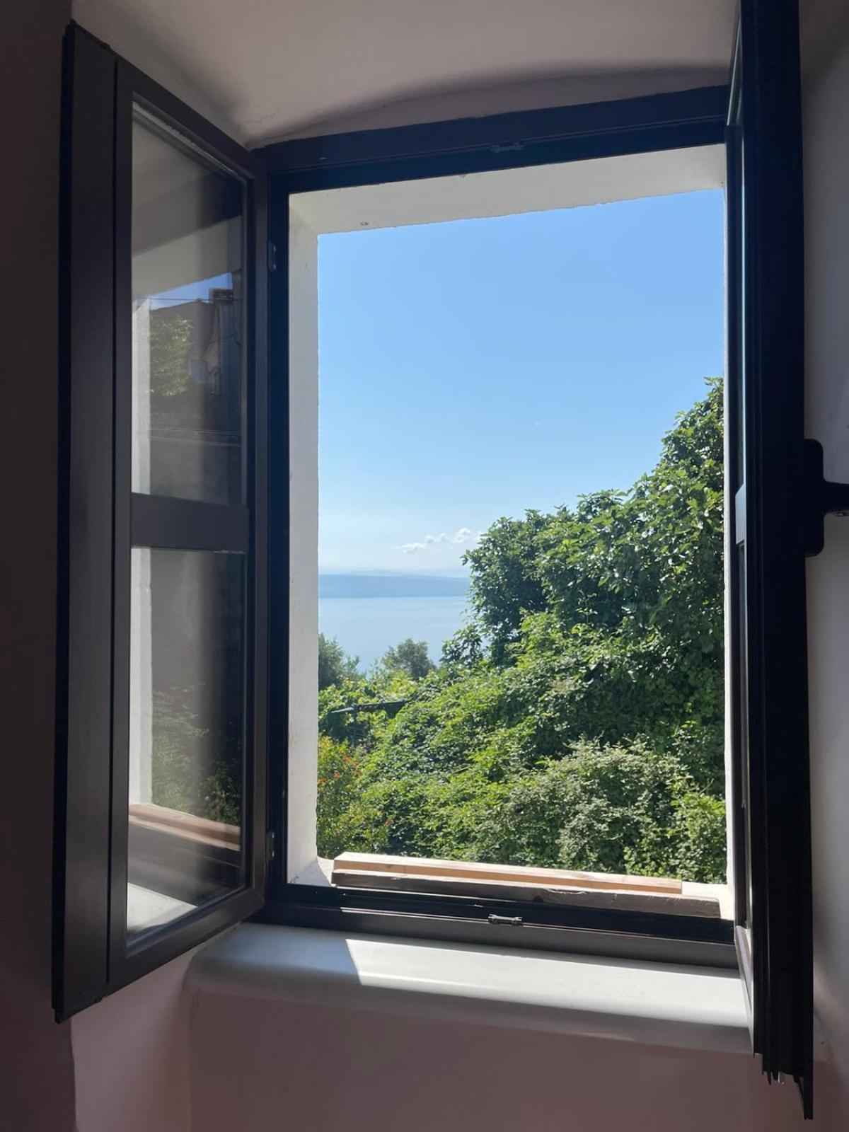 Crveni Apartman Cres Exteriér fotografie