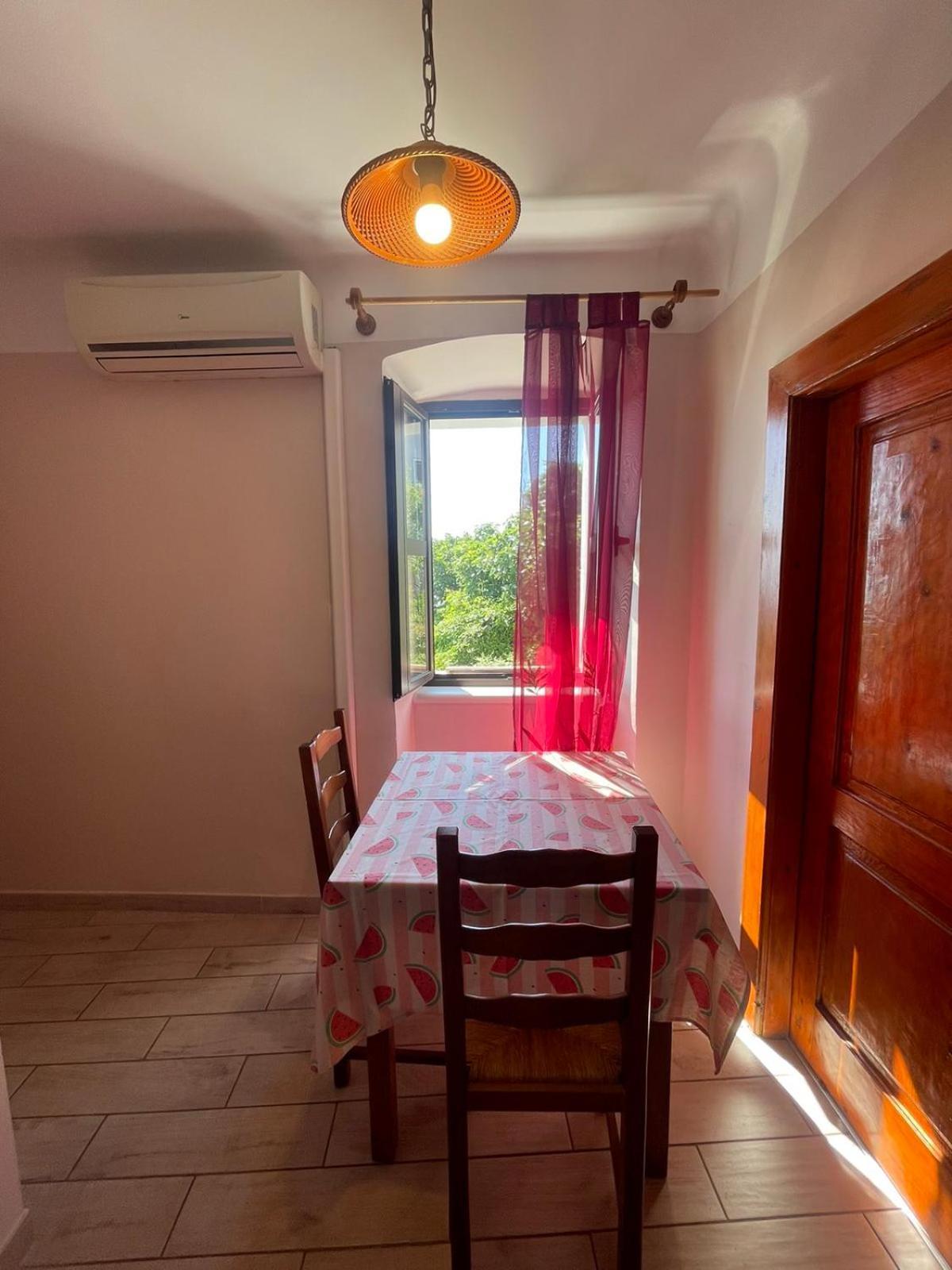 Crveni Apartman Cres Exteriér fotografie