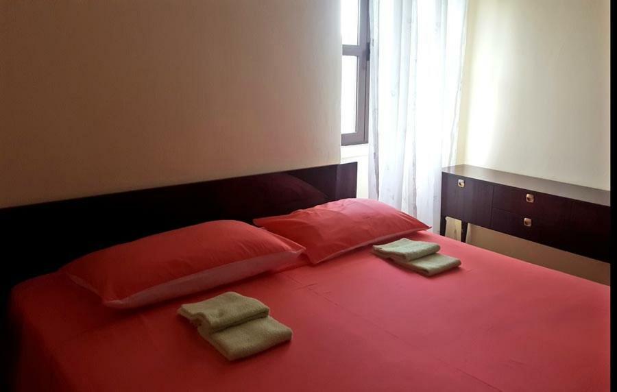 Crveni Apartman Cres Exteriér fotografie